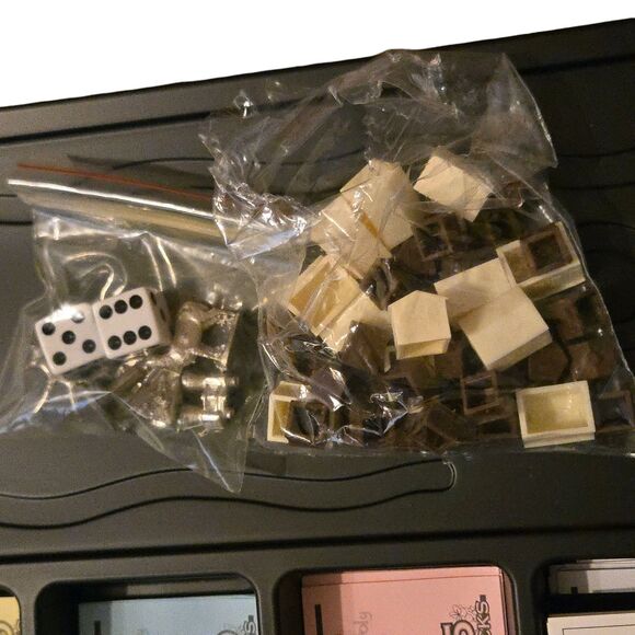 MONOPOLY WHITETAILOPOLY BOARD GAME THE HUNT HAS BEGUN 100% COMPLETE WHITETAIL - Picture 9 of 9